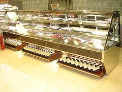 如何選購高質量的封閉式冷鮮柜